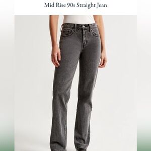 NWT Abercrombie Mid Rise 90s Straight Jeans 33 (16) Short